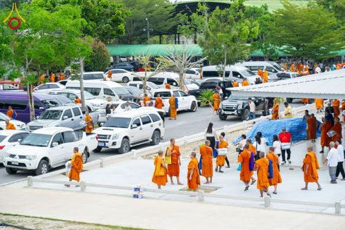 ภาพ No.212550:วันเสาร์ที่ 22 มีนาคม พ.ศ. 2568 พิธีถวายสังฆทานแด่คณะสงฆ์ 323 วัด ปีที่ 21 ครั้งที่ 175 พิธีมอบกองทุนหนุนแรงใจช่วยครูใต้ ปีที่ 18 ครั้งที่ 139 และพิธีทำบุญอุทิศส่วนกุศลให้ผู้วายชนม์ ณ ศูนย์ปฏิบัติธรรมภาคใต้ อำเภอบางกล่ำ จังหวัดสงขลา