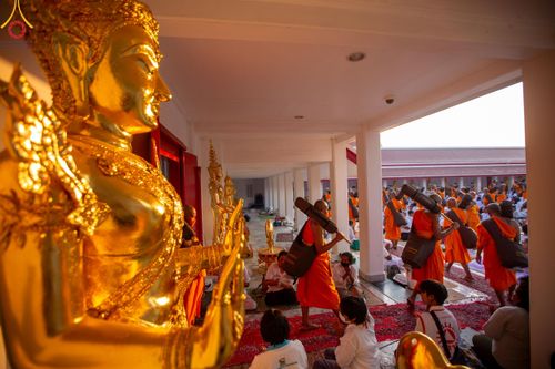ภาพ No.110510:พิธีต้อนรับพระธรรมยาตรา ในโครงการธรรมยาตรากตัญญูบูชา มหาปูชนียาจารย์ พระมงคลเทพมุนี(สด จนฺทสโร) พระผู้ปราบมาร อนุสรณ์สถาน 7 แห่ง ปีที่ 12 วันที่ 11 มกราคม พ.ศ. 2567 ณ อนุสรณ์สถานลำดับที่ 3 สถานที่เกิดใหม่ในเพศสมณะ วัดสองพี่น้อง จ.สุพรรณบุรี