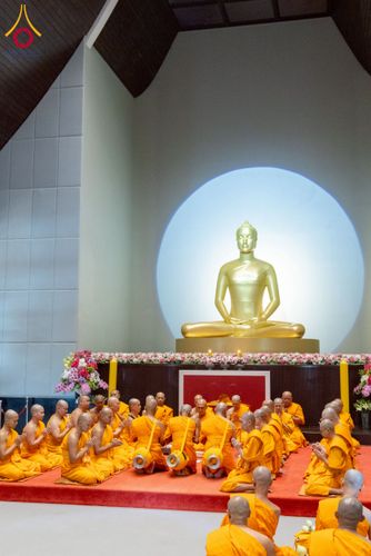 ภาพ No.244903:วันเสาร์ที่ 6 กันยายน พ.ศ. 2568 พิธีถวายบาตร บรรพชา อุปสมบทของนาคธรรมทายาท โครงการอุปสมบทหมู่บูชาธรรมครบรอบ 108 ปี  วันครูผู้ค้นพบวิชชาธรรมกาย ณ โบสถ์พระไตรปิฎก วัดพระธรรมกาย