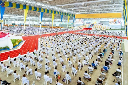 ภาพ No.243724:วันอาทิตย์ที่ 7 กันยายน พ.ศ. 2568 พิธีบูชาครูผู้ค้นพบวิชชาธรรมกาย , พิธีบูชาข้าวพระ ณ สภาธรรมกายสากล วัดพระธรรมกาย