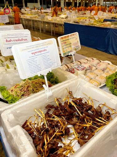 ภาพ No.121683:พิธีถวายภัตตาหารเป็นสังฆทาน แด่คณะพระธรรมยาตรา ปีที่ 12 วันที่ 31 มกราคม พ.ศ. 2567 ณ สภาธรรมกายสากล วัดพระธรรมกาย