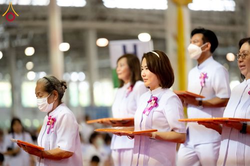 ภาพ No.134423:พิธีทอดผ้าป่าสมทบ มหาสังฆทาน 10,000 วัด ทั่วไทย วันอาทิตย์ต้นเดือนที่ 7 เมษายน พ.ศ.2567 ณ ห้องแก้วสารพัดนึก 1 สภาธรรมกายสากล  วัดพระธรรมกาย จ.ปทุมธานี