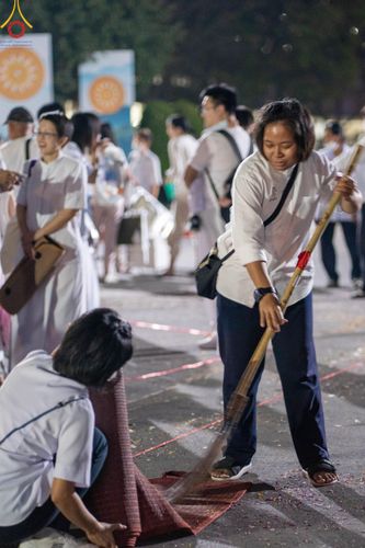 ภาพ No.121890:V.22 ต่อไป การเตรียมงาน เก็บงาน การรับบุญของเจ้าหน้าที่หน่วยงานต่างๆ เพื่อโครงการธรรมยาตรา กตัญญูบูชา มหาปูชนียาจารย์ พระมงคลเทพมุนี (สด จนฺทสโร) พระผู้ปราบมาร อนุสรณ์สถาน 7 แห่ง ปีที่ 12 ระหว่างวันที่ 2 - 31 มกราคม พ.ศ.2567