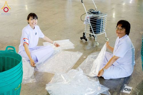 ภาพ No.223461:วันวิสาขบูชา วันอาทิตย์ที่ 11 พฤษภาคม พ.ศ. 2568 พิธีตักบาตร และปฎิบัติธรรม ณ สภาธรรมกายสากล วัดพระธรรมกาย