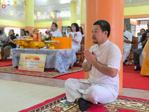 ภาพ No.282933:วันที่ 1 พฤษจิกายน พ.ศ.2568 พิธีทอดกฐินสามัคคีทั่วไทย 30,000 วัด  โดยคณะศิษยานุศิษย์ บูชาธรรม 81 ปี  หลวงพ่อธัมมชโย ณ วัดโปร่งเกตุ อ.บ่อทอง จ.ชลบุรี