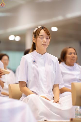 ภาพ No.337854:วันอาทิตย์ต้นเดือน 5 กรกฎาคม พ.ศ.2569 พิธีบูชาข้าวพระ ณ สภาธรรมกายสากล วัดพระธรรมกาย