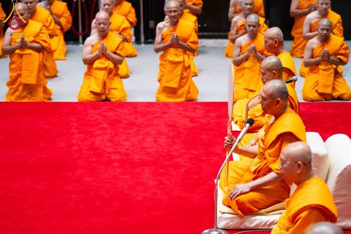 ภาพ No.321399:วันเสาร์ที่ 11 เมษายน พ.ศ.2569 พิธีขอบรรพชา พิธีขอสรณคมณ์และศีล, พิธีถวายบาตร พิธีอุปสมบท โครงการอุปสมบทหมู่ บูชาธรรมหลวงพ่อธัมมชโย พ.ศ.2569 โครงการอุปสมบทหมู่ธรรมทายาท ระดับอุดมศึกษา รุ่น 53 (ภาคฤดูร้อน) ณ วัดพระธรรมกาย ปทุมธานี