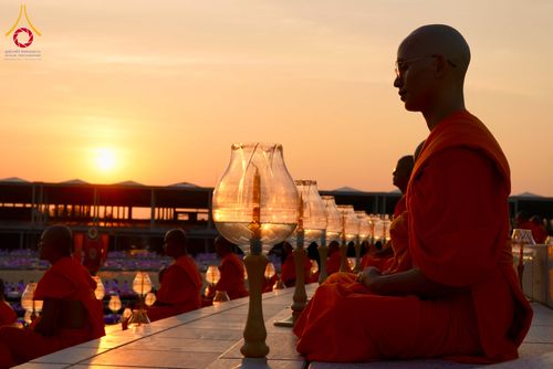 ภาพ No.312065:วันอังคารที่ 3 มีนาคม พ.ศ.2569 พิธีเวียนประทักษิณและจุดมาฆประทีป ณ ลานธรรมพระมหาธรรมกายเจดีย์ วัดพระธรรมกาย