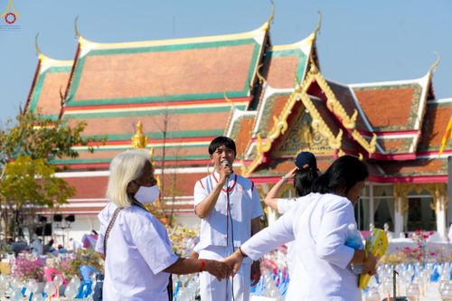 ภาพ No.300633:ภาพเบื้องหลังอาสาสมัครรวมใจ ชุดที่ 3 ในโครงการธรรมยาตรา กตัญญูบูชา มหาปูชนียาจารย์ พระมงคลเทพมุนี(สด จนฺทสโร) พระผู้ปราบมาร อนุสรณ์สถาน 7 แห่ง ปีที่ 14
