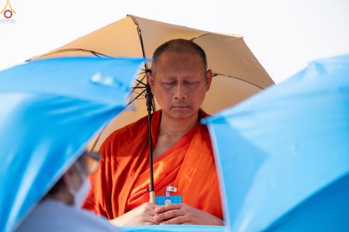 ภาพ No.323979:วันที่ 22 เมษายน พ.ศ.2569 (วันคุ้มครองโลก) พิธีถวายมหาสังฆทาน 40,000 กว่าวัดทั่วประเทศ ณ ลานธรรม พระมหาธรรมกายเจดีย์ วัดพระธรรมกาย