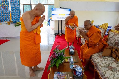 ภาพ No.137672:พิธีตักบาตร พิธีถวายสังฆทานแด่คณะสงฆ์ 323 วัด พิธีทำบุญอุทิศส่วนกุศลแด่ผู้วายชนม์ ในเหตุการณ์ความไม่สงบ 4 จังหวัดชายแดนภาคใต้ ปีที่ 20 ครั้งที่ 169 และพิธีมอบกองทุนหนุนแรงใจช่วยครูใต้ ปีที่ 17 ครั้งที่ 134 วันที่ 25 พฤษภาคม พ.ศ.2567 อ.ตากใบ จ.นราธิวาส