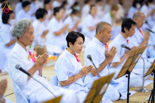 ภาพ No.121208:พิธีถวายภัตตาหารเป็นสังฆทาน แด่คณะพระธรรมยาตราฯ ในโครงการธรรมยาตรากตัญญูบูชา มหาปูชนียาจารย์ พระมงคลเทพมุนี(สด จนฺทสโร) พระผู้ปราบมาร อนุสรณ์สถาน 7 แห่ง ปีที่ 12 วันที่ 30 มกราคม พ.ศ. 2567 ณ สภาธรรมกายสากล วัดพระธรรมกาย