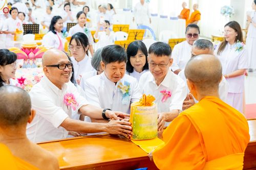 ภาพ No.336179:วันที่ 20 มิถุนายน พ.ศ.2569 พิธีทอดผ้าป่า ส่งเสริมงานพระพุทธศาสนา , พิธีเจริญพระพุทธมนต์เนื่องในวาระครบรอบ 14 ปี ธรรมอุทยานบ้านแป้ง อ.พรหมบุรี จ.สิงห์บุรี