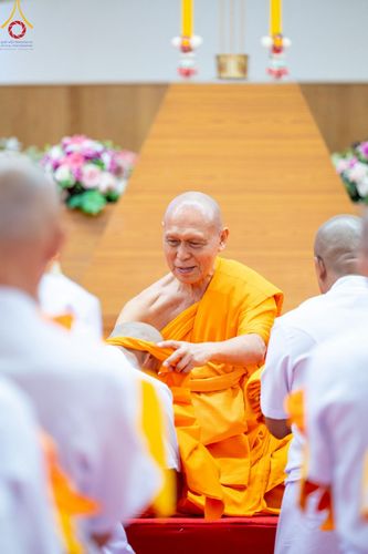 ภาพ No.217215:วันเสาร์ที่ 12 เมษายน พ.ศ. 2568 พิธีบรรพชา พิธีขอศีลและขอนิสสัย พิธีมอบบาตร ในโครงการอุปสมบทหมู่ บูชาธรรมหลวงพ่อธัมมชโย, โครงการธรรมทายาท ระดับอุดมศึกษา รุ่นที่ 52 ,  โครงการบวชพระนานาชาติ AEC & WAB CEO รุ่นที่ 4 ณ วัดพระธรรมกาย