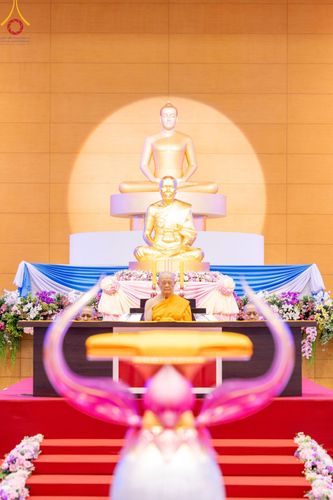 ภาพ No.154295:พิธีบูชาครูผู้ค้นพบวิชชาธรรมกาย ณ สภาธรรมกายสากล วัดพระธรรมกาย วันอังคารที่ 17 กันยายน พ.ศ. 2567