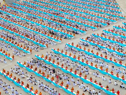 ภาพ No.219602:วันอังคารที่ 22 เมษายน พ.ศ. 2568 พิธีถวายมหาสังฆทานคณะสงฆ์ 40,000 กว่าวัดทั่วประเทศ เนื่องในวันคุ้มครองโลก ณ วัดพระธรรมกาย จ.ปทุมธานี