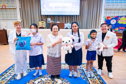 ภาพ No.103661:วันรวมพลังเด็กดี V-star ผู้นำฟื้นฟูศีลธรรมโลก จังหวัดสมุทรปราการ วันพุธที่ 20 ธันวาคม พ.ศ. 2566 ณ เมืองโบราณ จ.สมุทรปราการ