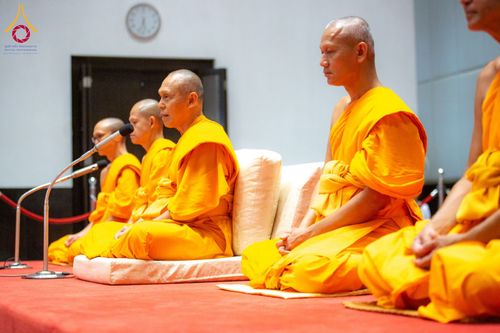 ภาพ No.62135:พิธีอุปสมบทในโครงการอุปสมบทหมู่ บูชาธรรมหลวงพ่อธัมมชโย พ.ศ.2567 ณ อุโบสถ วัดพระธรรมกาย จ.ปทุมธานี วันที่ 13-15 เมษายน พ.ศ. 2567