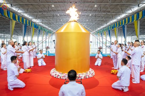 ภาพ No.154051:พิธีจุดเทียนใจ ไฟนิรันดร์ อนันตชัย วันอาทิตย์ที่ 8 กันยายน พ.ศ. 2567 วัดพระธรรมกาย จ.ปทุมธานี