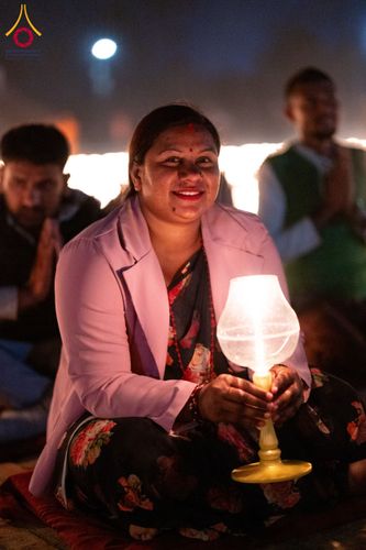 ภาพ No.130644:พิธีจุดโคมประทีปถวายเป็นพุทธบูชา ในโครงการบรรพชา 1,250 รูป ณ มหาวิหารมายาเทวี แดนประสูติ สวนลุมพินี ประเทศเนปาล วันที่ 9 มีนาคม พ.ศ. 2567