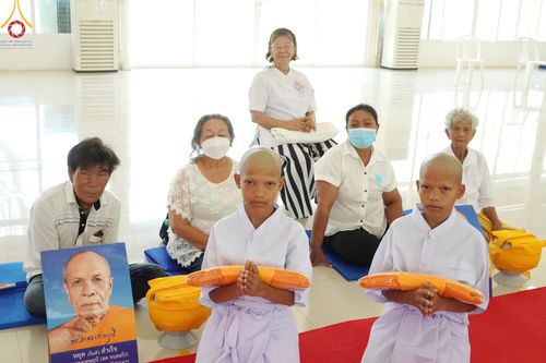 ภาพ No.134866:พิธีตัดปอยผม พิธีขอขมารับผ้าไตร พิธีบรรพชา และพิธีถวายบาตร ในโครงการบรรพชาสามเณร ฟื้นฟูพระพุทธศาสนาทั่วไทย  ณ ศูนย์ปฏิบัติธรรมและศูนย์อบรมเยาวชนเพชรบุรี ต.ท่าแลง อ.ท่ายาง จ.เพชรบุรี