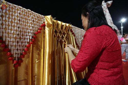 ภาพ No.126794:V.30 เต็มที่ เพื่อโคราช การเตรียมงาน ปฏิบัติงาน และเก็บงาน ของเจ้าหน้าที่หน่วยงานต่างๆ ทุกภาคส่วน เพื่อพิธีทำบุญเมืองนครราชสีมา ฉลอง 556 ปี ตักบาตรพระ 10,000 รูป ในวันเสาร์ที่ 2 มีนาคม พ.ศ.2567 ณ อนุสาวรีย์ท้าวสุรนารี จ.นครราชสีมา จัดโดย คณะสงฆ์จังหวัดนค