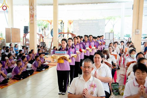 ภาพ No.192298:พิธีทอดผ้าป่าทำนุบำรุงศาสนสถาน ณ วัดเทพพล แขวงบางพรม เขตตลิ่งชัน กรุงเทพมหานคร ในโครงการธรรมยาตรา กตัญญูบูชา มหาปูชนียาจารย์ พระมงคลเทพมุนี(สด จนฺทสโร) พระผู้ปราบมาร อนุสรณ์สถาน 7 แห่ง ปีที่ 13 วันที่ 9 มกราคม พ.ศ. 2568