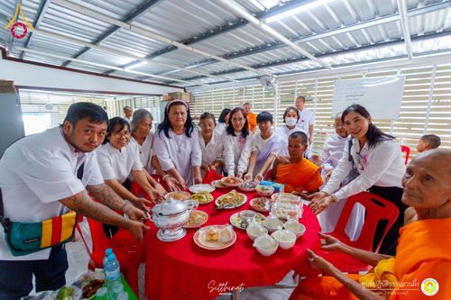 ภาพ No.158779:พิธีทอดผ้าป่า ศูนย์ปฏิบัติธรรมสวนผึ้ง จ.ราชบุรี วันที่ 15 กันยายน พ.ศ. 2567