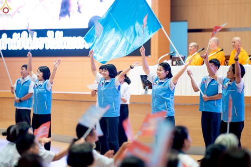 ภาพ No.239919:วันที่ ๒๒ - ๒๔ สิงหาคม พ.ศ. ๒๕๖๘ สัมมนารวมใจผู้นำบุญ บูชาธรรม ๘๑ ปี หลวงพ่อธัมมชโย กฐินสามัคคีทั่วไทย ๓๐,๐๐๐ วัด โครงการอุปสมบทบูชาธรรมมหาปูชนียาจารย์ ๓,๐๐๐ รูป รุ่นที่ ๑