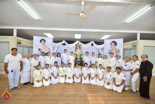 ภาพ No.267584:วันที่ 7 พฤศจิกายน พ.ศ. 2568 พสกนิกรอำเภอคลองหลวง รวมใจบำเพ็ญกุศลปัณรสมวาร (15 วัน) อุทิศถวายเป็นพระราชกุศลแด่ “สมเด็จพระพันปีหลวง” ณ วัดพระธรรมกาย