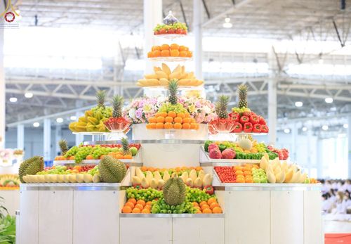 ภาพ No.75579:วัดพระธรรมกายจัด งานบุญวันอาทิตย์ต้นเดือน  มีกิจกรรมดังนี้ พิธีตักบาตร, พิธีบูชาข้าวพระ พระธรรมยาตรารับประกาศนียบัตร โครงการธรรมยาตราฯ ปีที่ 11 ในวันที่ 5 กุมภาพันธ์ พ.ศ. 2566 ณ วัดพระธรรมกาย อ.คลองหลวง จ.ปทุมธานี