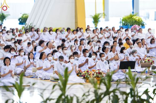 ภาพ No.102822:พิธีรับมอบต้นสมบัติจักรพรรดิ เพื่องานเผยแผ่พระพุทธศาสนาวิชชาธรรมกายไปทั่วโลก แด่ศูนย์ส่งเสริมศีลธรรมทั่วโลก 224 แห่ง วันอาทิตย์ที่ 17 ธันวาคม พ.ศ. 2566 ณ สภาธรรมกายสากล วัดพระธรรมกาย