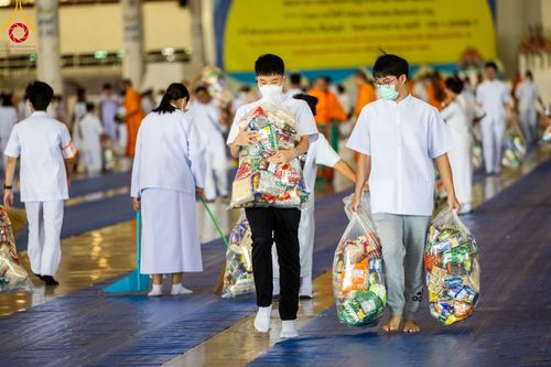 ภาพ No.99668:พิธีตักบาตรวันอาทิตย์ต้นเดือน ณ สภาธรรมกายสากล วัดพระธรรมกาย จ.ปทุมธานี วันอาทิตย์ที่ 3 ธันวาคม พ.ศ. 2566