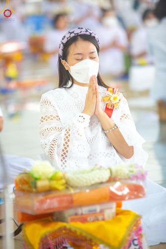 ภาพ No.205705:พิธีสวดพระพุทธมนต์ และถวายภัตตาหารเมนูสวรรค์แด่พระภิกษุ สามเณร วันจันทร์ที่ 3 กุมภาพันธ์ พ.ศ. 2568 ณ หอฉันคุณยายอาจารย์ฯ วัดพระธรรมกาย