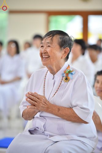 ภาพ No.149605:พิธีทอดผ้าป่ามหามงคล เพื่องานพระพุทธศาสนา , พิธีเจริญพระพุทธมนต์ และพิธีถวายสังฆทานแด่คณะสงฆ์ เนื่องในวันธรรมชัย 56 พรรษา น้อมบูชาธรรมหลวงพ่อธัมมชโย ณ ธรรมอุทยานบ้านแป้ง จ.สิงห์บุรี วันเสาร์ที่ 24 สิงหาคม พ.ศ. 2567