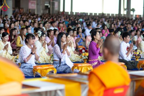ภาพ No.100064:พิธีทอดผ้าป่า เมียนมาร์ และพิธีสวดธรรมจักร ครั้งที่ 5 ประจำปี พ.ศ. 2566 วันอาทิตย์ที่ 3 ธันวาคม พ.ศ. 2566