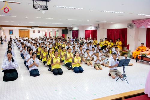 ภาพ No.184385:กิจกรรมวันรวมพลังเด็กดี V-Star ผู้นำฟื้นฟูศีลธรรมโลก ในวันที่ 11 ธันวาคม พ.ศ. 2567 ณ วิทยาลัยเทคโนโลยีบริหารธุรกิจ จังหวัดชัยภูมิ