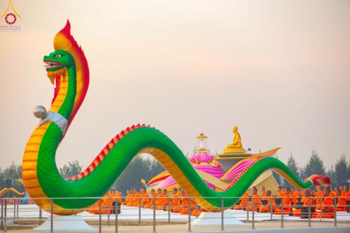 ภาพ No.198629:พระธรรมยาตราปฏิบัติธรรม และถ่ายภาพหมู่ประวัติศาสตร์ ณ อนุสรณ์สถานบางปลา วัดบางปลา อำเภอบางเลน จังหวัดนครปฐม ในโครงการธรรมยาตรา กตัญญูบูชา มหาปูชนียาจารย์ พระมงคลเทพมุนี(สด จนฺทสโร) พระผู้ปราบมาร อนุสรณ์สถาน 7 แห่ง ปีที่ 13 วันที่ 20 มกราคม พ.ศ. 2568