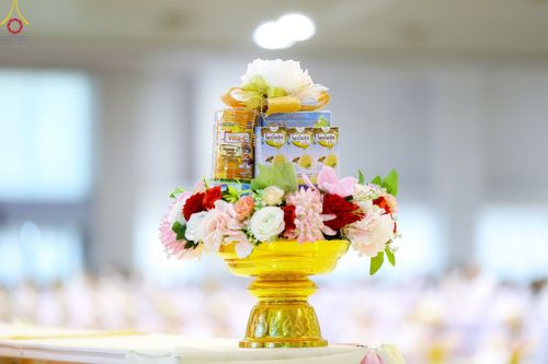 ภาพ No.85793:พิธีถวายคิลานเภสัชและอุปกรณ์การแพทย์ บูชาธรรมเนื่องในวันธรรมชัย วันที่ 19 สิงหาคม พ.ศ. 2566 ณ ห้องแก้วสารพัดนึก วัดพระธรรมกาย