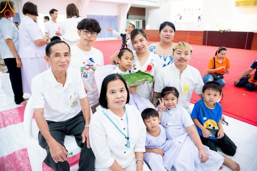 ภาพ No.213806:วันเสาร์ที่ 29 มีนาคม พ.ศ. 2568 พิธีตัดปอยผม ขอขมาผู้ปกครอง มอบบาตร-ผ้าไตร และพิธีบรรพชาสามเณร ณ ศูนย์ปฏิบัติธรรมจังหวัดระยอง (บ้านช่องลม) ต.บางบุตร อ.บ้านค่าย จ.ระยอง