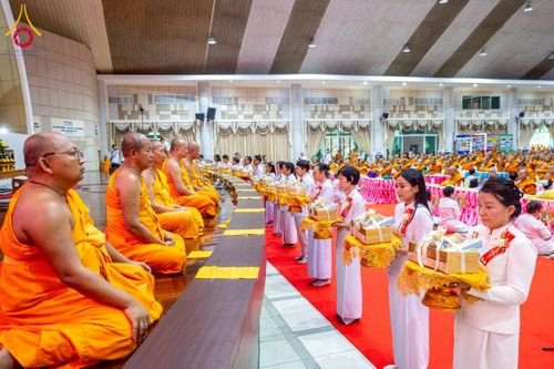 ภาพ No.231456:วันศุกร์ที่ 4 กรกฏาคม พ.ศ. 2568 สัมมนาคณะสงฆ์โซนภาคตะวันออก เพื่อฟื้นฟูพระพุทธศาสนา โครงการทอดกฐิน 30,000 วัดทั่วไทย ประจำปีพุทธศักราช 2568 ณ ศูนย์การศึกษาเขาแก้วเสด็จ จ.ปราจีนบุรี