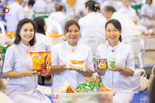 ภาพ No.223364:วันวิสาขบูชา วันอาทิตย์ที่ 11 พฤษภาคม พ.ศ. 2568 พิธีตักบาตร และปฎิบัติธรรม ณ สภาธรรมกายสากล วัดพระธรรมกาย