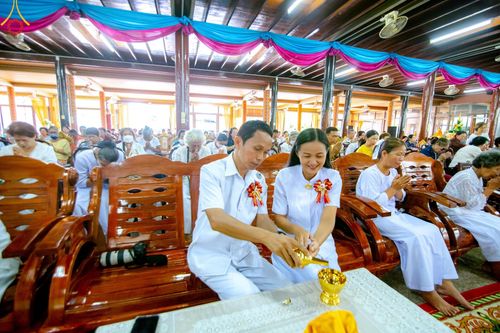 ภาพ No.165240:พิธีทอดกฐิน ณ วัดอินทโชติสังฆโพธิ์ธาราม อ.พนมสารคาม จ.ฉะเชิงเทรา ในโครงการกฐินสามัคคีทั่วไทย 30,000 วัด บูชาธรรม 80 ปี หลวงพ่อธัมมชโย โดยคณะศิษยานุศิษย์วัดพระธรรมกาย วันที่ 20 ตุลาคม พ.ศ. 2567