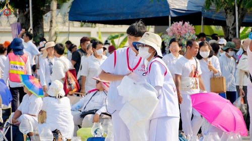 ภาพ No.112475:V.11 สามารถ การเตรียมงาน เก็บงาน การรับบุญของเจ้าหน้าที่หน่วยงานต่างๆ เพื่อโครงการธรรมยาตรา กตัญญูบูชา มหาปูชนียาจารย์ พระมงคลเทพมุนี (สด จนฺทสโร) พระผู้ปราบมาร อนุสรณ์สถาน 7 แห่ง ปีที่ 12 ระหว่างวันที่ 2 - 31 มกราคม พ.ศ.2567