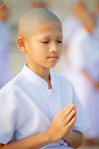 ภาพ No.214974:วันเสาร์ที่ 5 เมษายน พ.ศ. 2568 พิธีเวียนประทักษิณรอบพระมหาธรรมกายเจดีย์  พิธีวันทาเจดีย์ พิธีขอขมาและมอบผ้าไตร ในโครงการบรรพชาสามเณรฟื้นฟูพระพุทธศาสนาทั่วไทย , โครงการหน่อแก้วเปรียญธรรม รุ่นที่ 13 ,  โครงการสามเณรยุวธรรมทายาท รุ่นที่ 33 , โครงการสามเณรมั