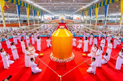 ภาพ No.237253:วันอาทิตย์ที่ 11 สิงหาคม พ.ศ. 2568 งานบุญวันอาทิตย์ พิธีจุดเทียนใจ ไฟนิรันด์ อนันตชัย ณ วัดพระธรรมกาย จ.ปทุมธานี