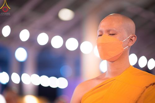 ภาพ No.67909:พิธีเจริญพระพุทธมนต์ จุดประทีปถวายเป็นพุทธบูชา และพิธีฉลองชัยสวดมนต์บทธรรมจักร 4,990,000,082 จบ เนื่องในวาระอายุวัฒนมงคลครบ 82 ปี หลวงพ่อทัตตชีโว ณ พระมหาธรรมกายเจดีย์ วัดพระธรรมกาย จ.ปทุมธานี วันพุธที่ 21 ธันวาคม พ.ศ. 2565