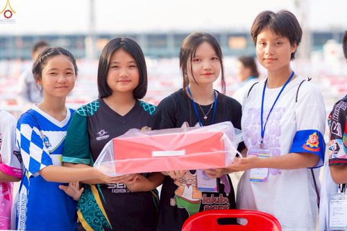 ภาพ No.225079:วันที่ 20 - 27 เมษายน พ.ศ. 2568 "ภาพแห่งความปลื้มที่ไม่มีวันจบ" คณะสงฆ์สามเณร เจ้าหน้าที่ และสาธุชน ร่วมแรงร่วมใจกันเตรียมงานและเก็บงาน เพื่อวันคุ้มครองโลก พิธีถวายมหาสังฆทานคณะสงฆ์ 40,000 กว่าวัดทั่วประเทศ