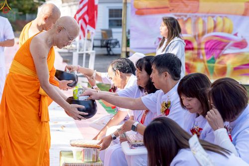 ภาพ No.272778:วันอาทิตย์ที่ 19 ตุลาคม พ.ศ. 2568 พิธีทอดกฐินสามัคคี  ณ วัดพระธรรมกายดีซี สหรัฐอเมริกา 
