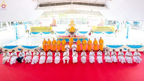 ภาพ No.85032:พิธีเจริญพระพุทธมนต์และพิธีสักการะ รูปเหมือนพระมงคลเทพมุนี (สด จนฺทสโร) ในวันที่ 5 สิงหาคม พ.ศ. 2566 ณ วัดพระธรรมกาย จ.ปทุมธานี เพื่ออัญเชิญประดิษฐาน  ณ วิหารพระมงคลเทพุนี (สด จนฺทสโร) ศูนย์ปฏิบัติธรรมภาคใต้ อ.บางกล่ำ จ.สงขลา